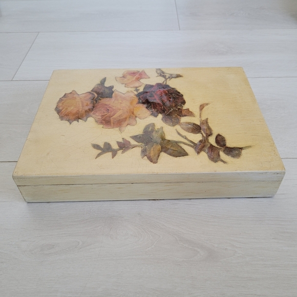 Vintage Paper Mache Decoupage Roses Floral Wooden Box - Picture 4 of 7